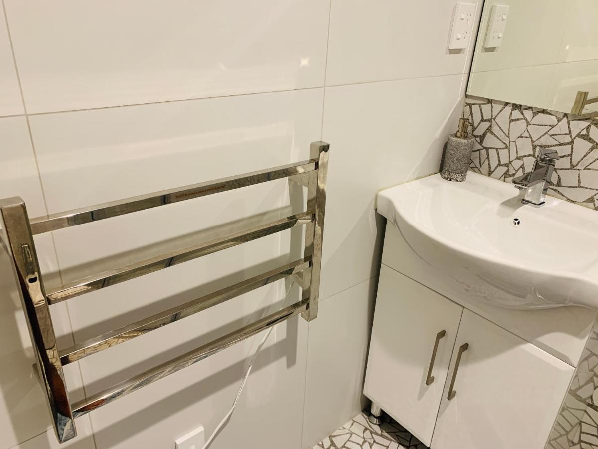 Auckland Homestay-Ensuite Room, Near Airport,Free Parking ภายนอก รูปภาพ